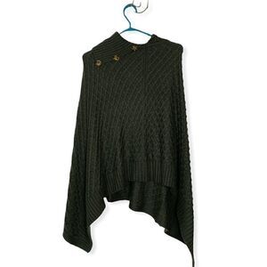 𝅺LORD And Taylor Knitted Poncho